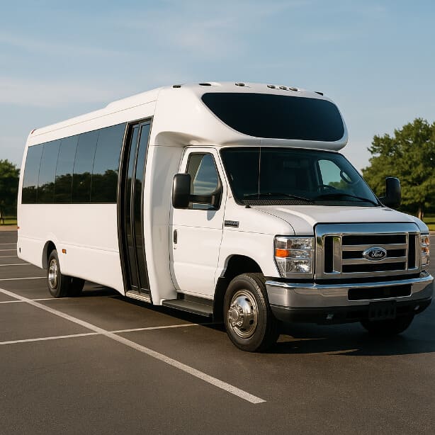 Lynwood Coach Bus Service 20 Passenger Minibus