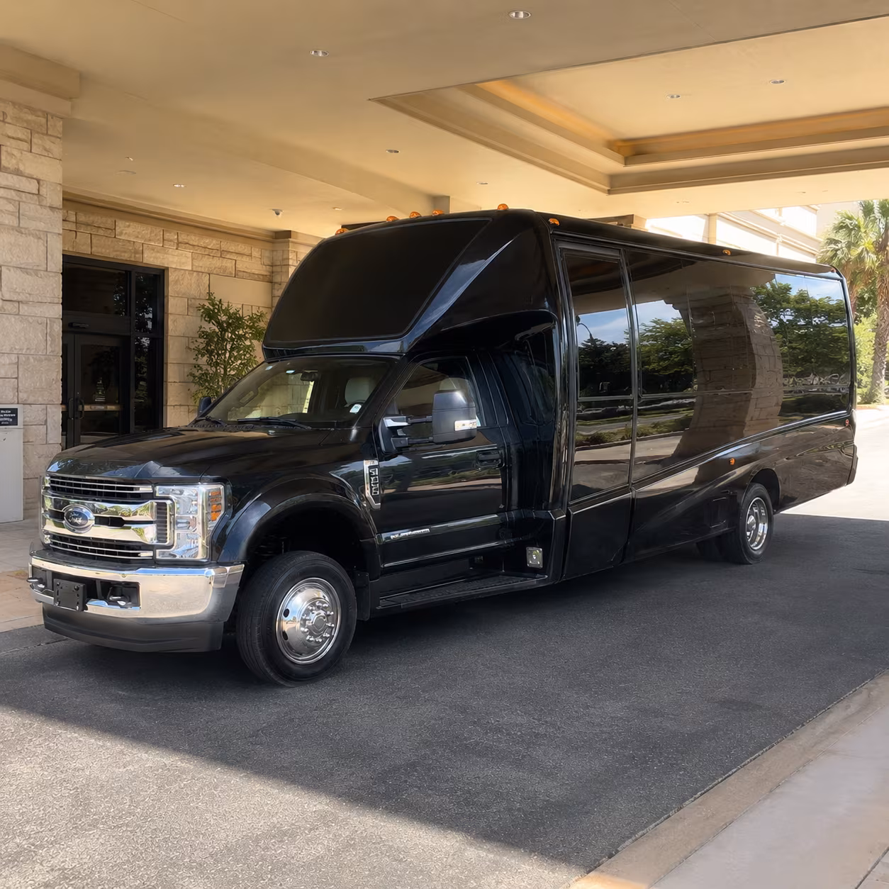 bachelor and bachelorette party bus rentals in lynwood california