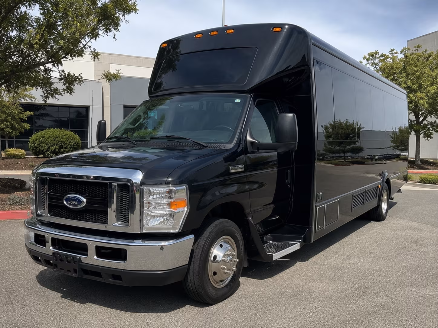 bachelor bachelorette party bus rental