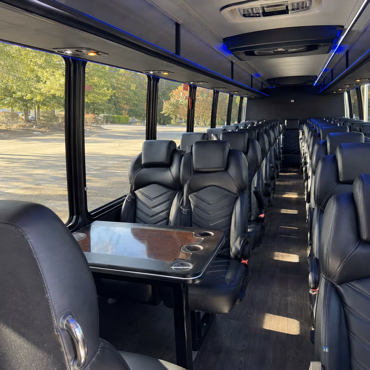 can i book a one way a round trip or a multi day package in lynwood
