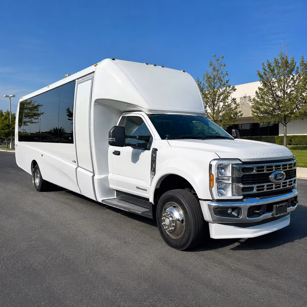 concert and festival buses from lynwood