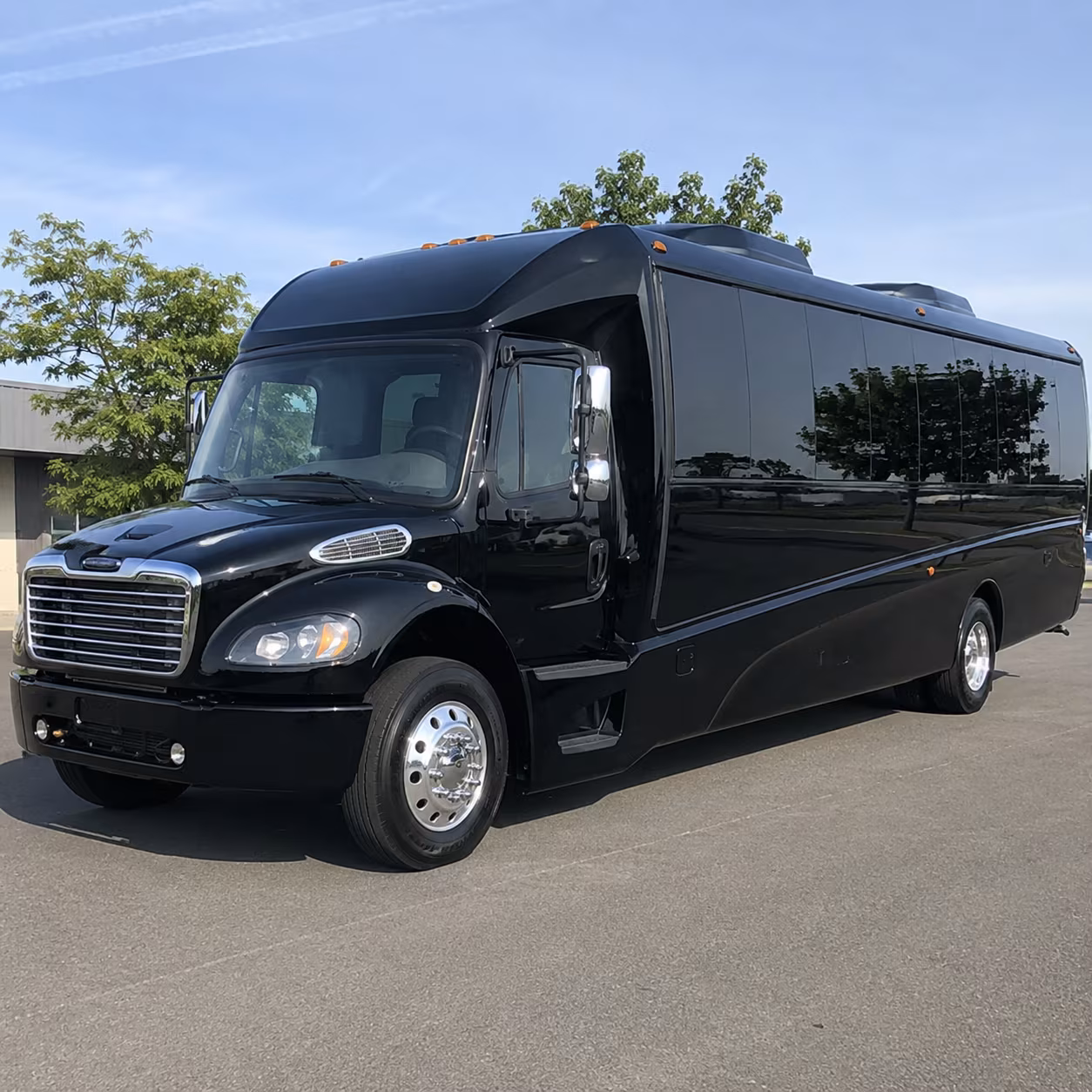 lynwood 20 passenger minibus