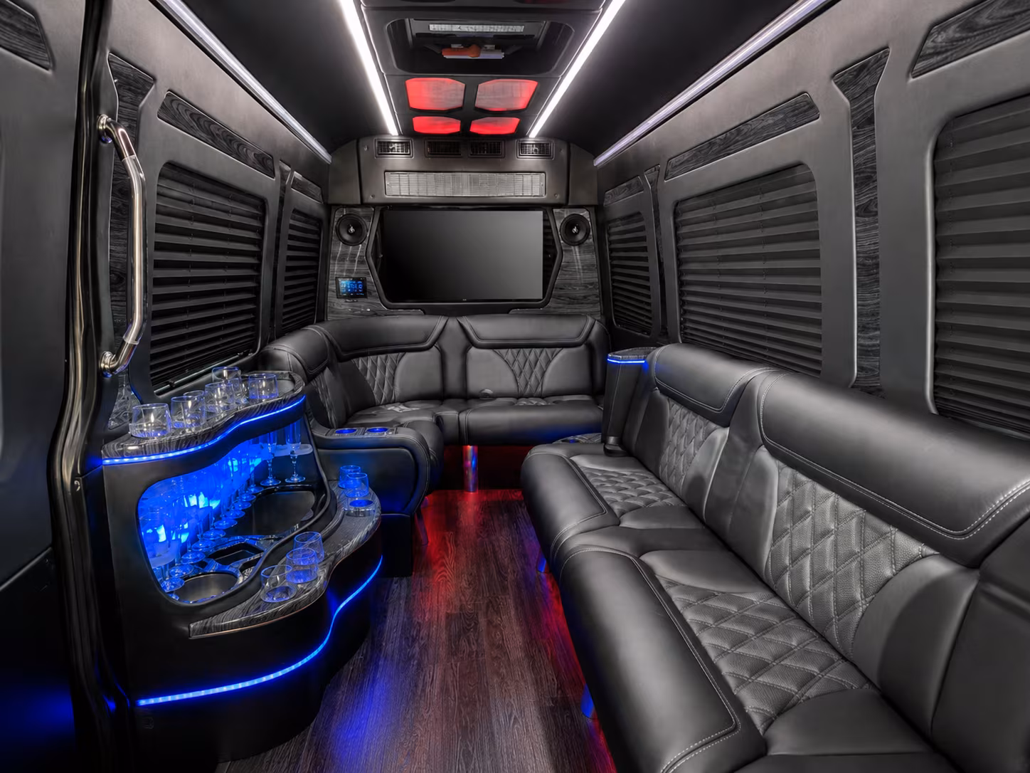 lynwood 40 passenger party bus