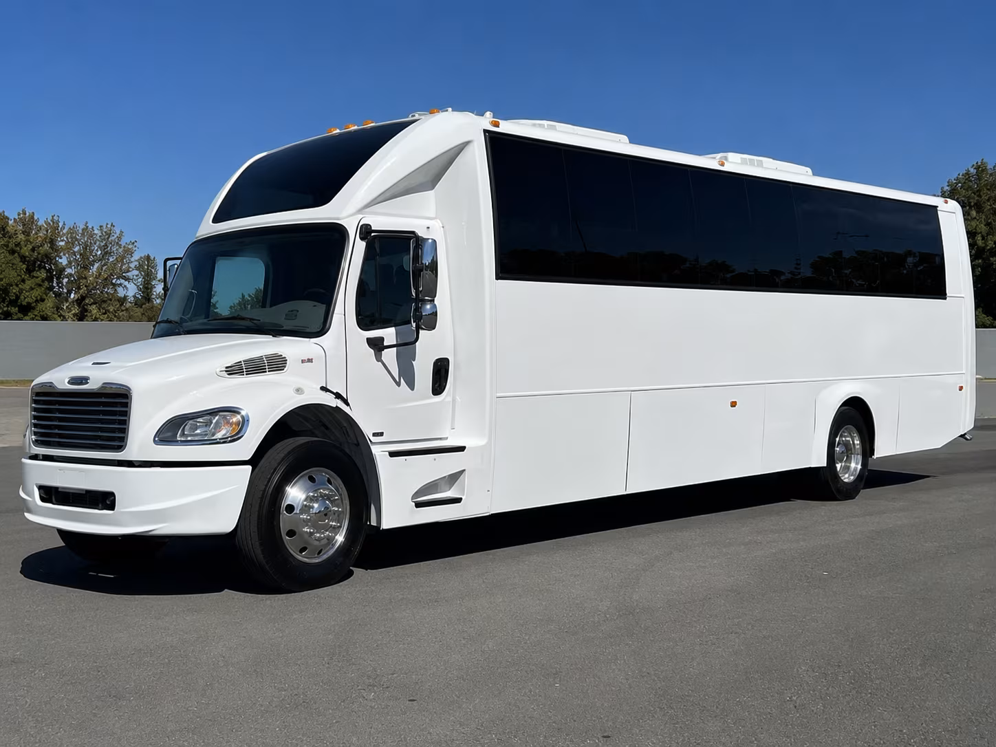 night out la lynwood party bus rental